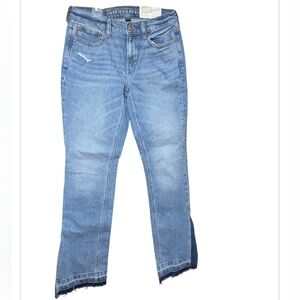 American Eagle Womens size 4, it's low rise skinny kick NWT